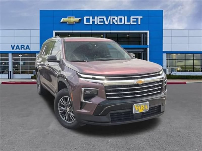 Used 2024 Chevrolet Traverse LT w/ Enhanced Driving Package