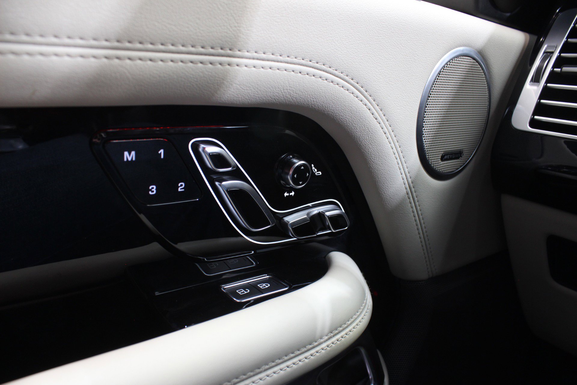 2021 Land Rover Range Rover Westminster Edition