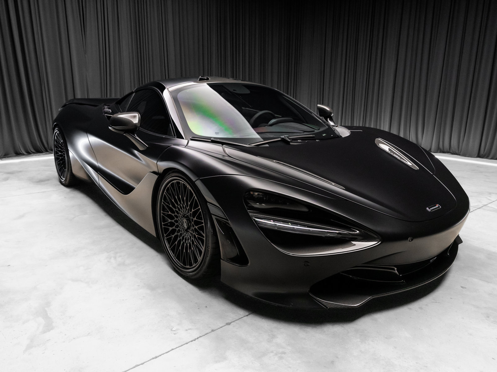 Used 2018 McLaren 720S photo 11