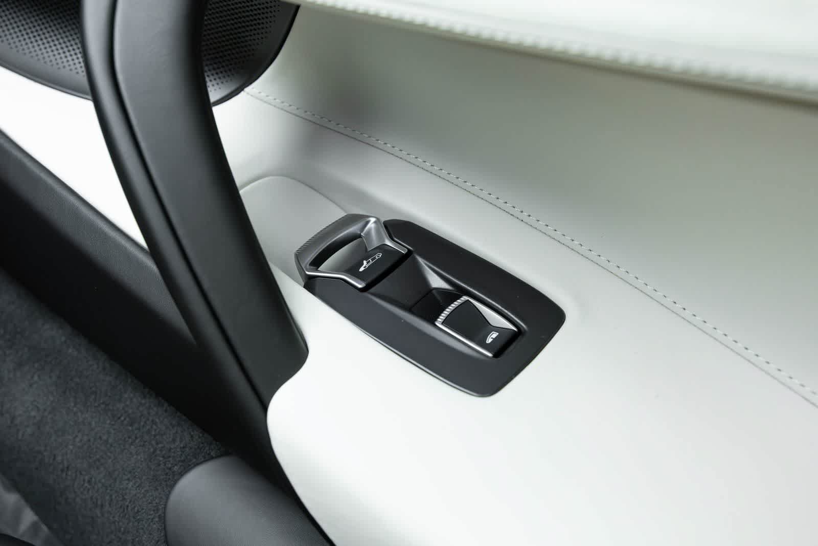 Used 2026 McLaren 750S Spider photo 35