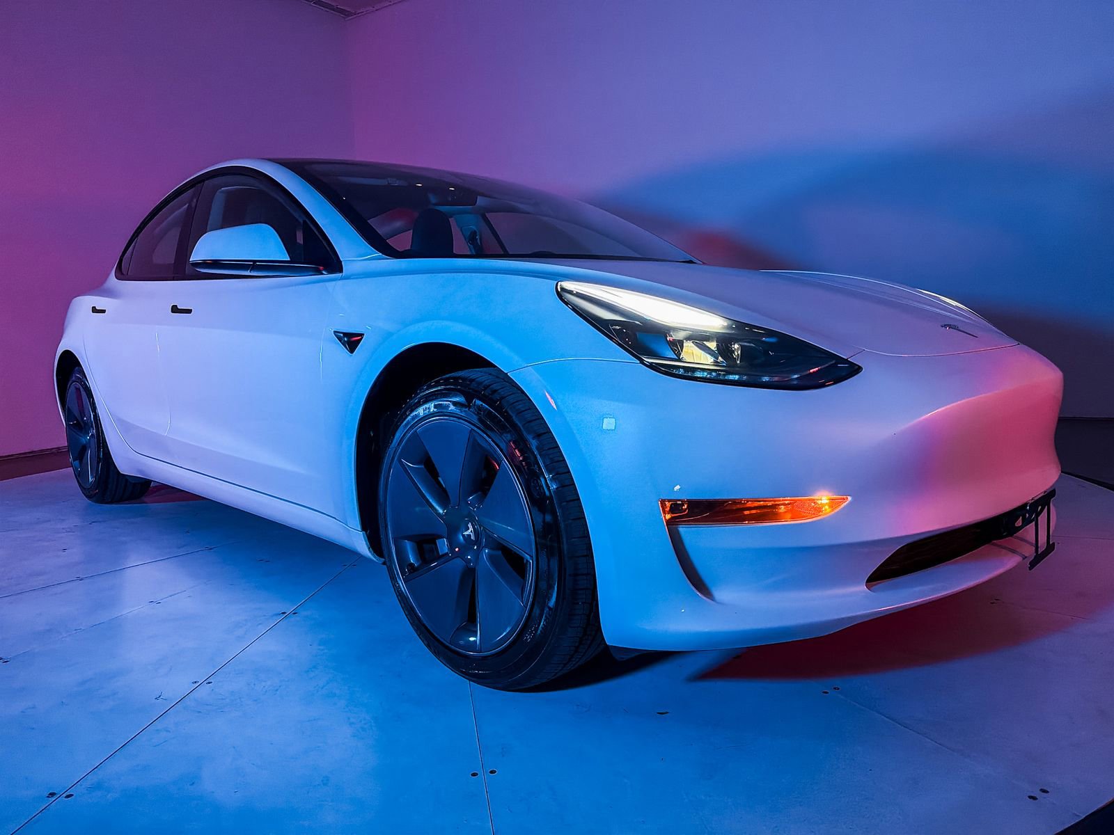 2023 Tesla Model 3 Standard Range