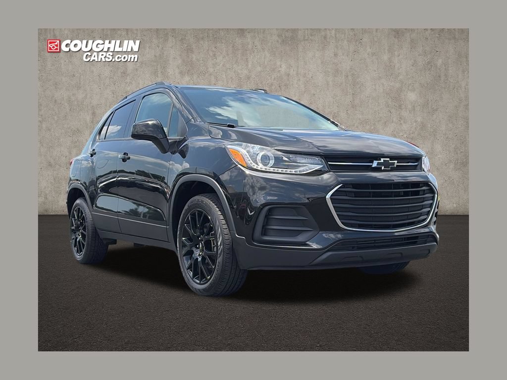 Used 2022 Chevrolet Trax LT w/ Midnight Edition