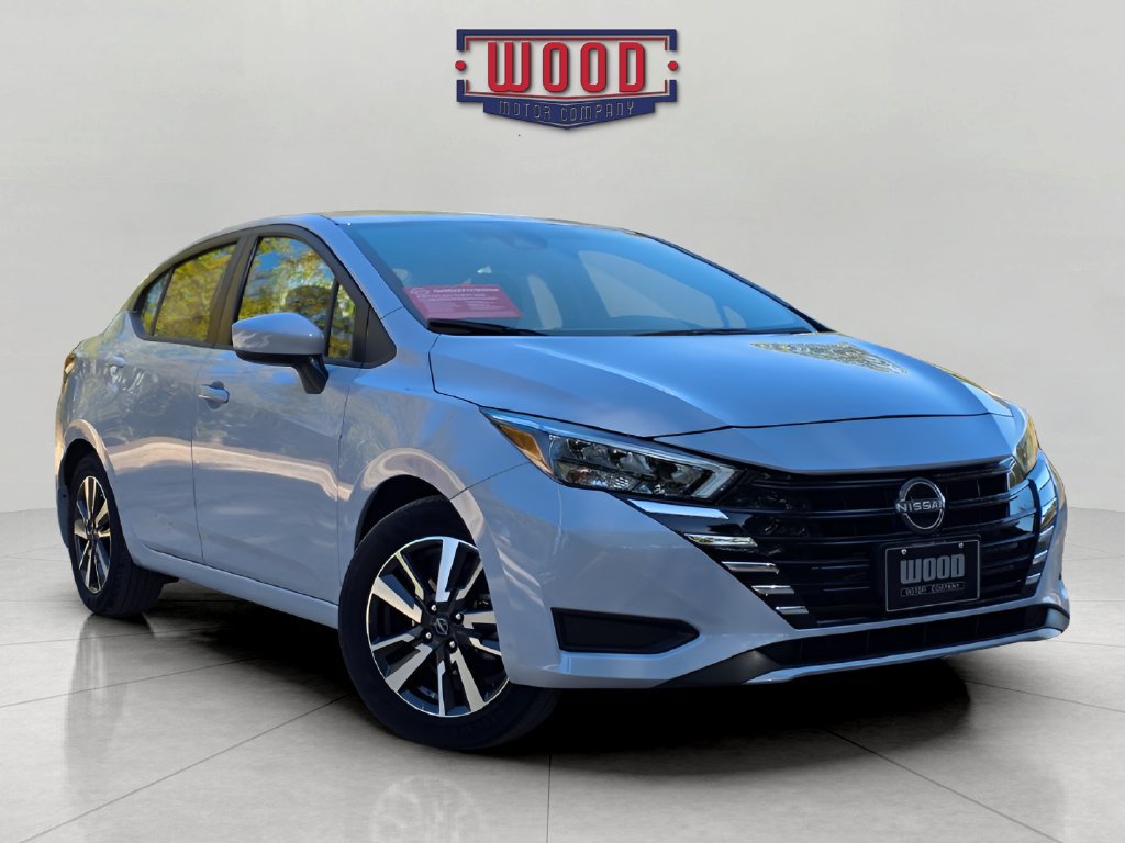 Used 2025 Nissan Versa SV w/ Trunk Package