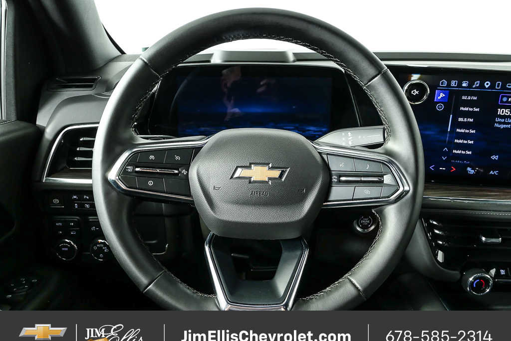 2025 Chevrolet Suburban LT