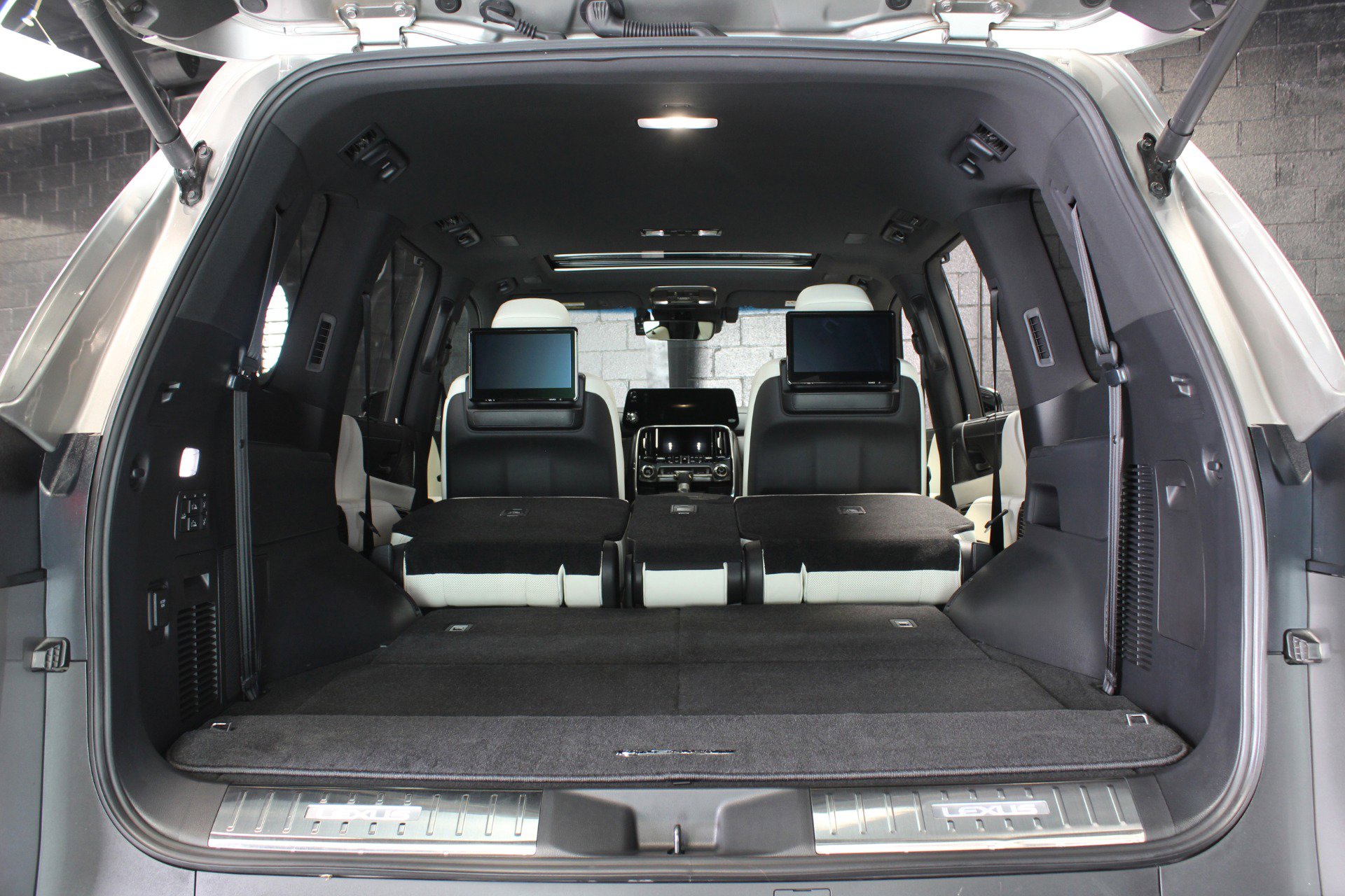 2023 Lexus LX 600 4WD