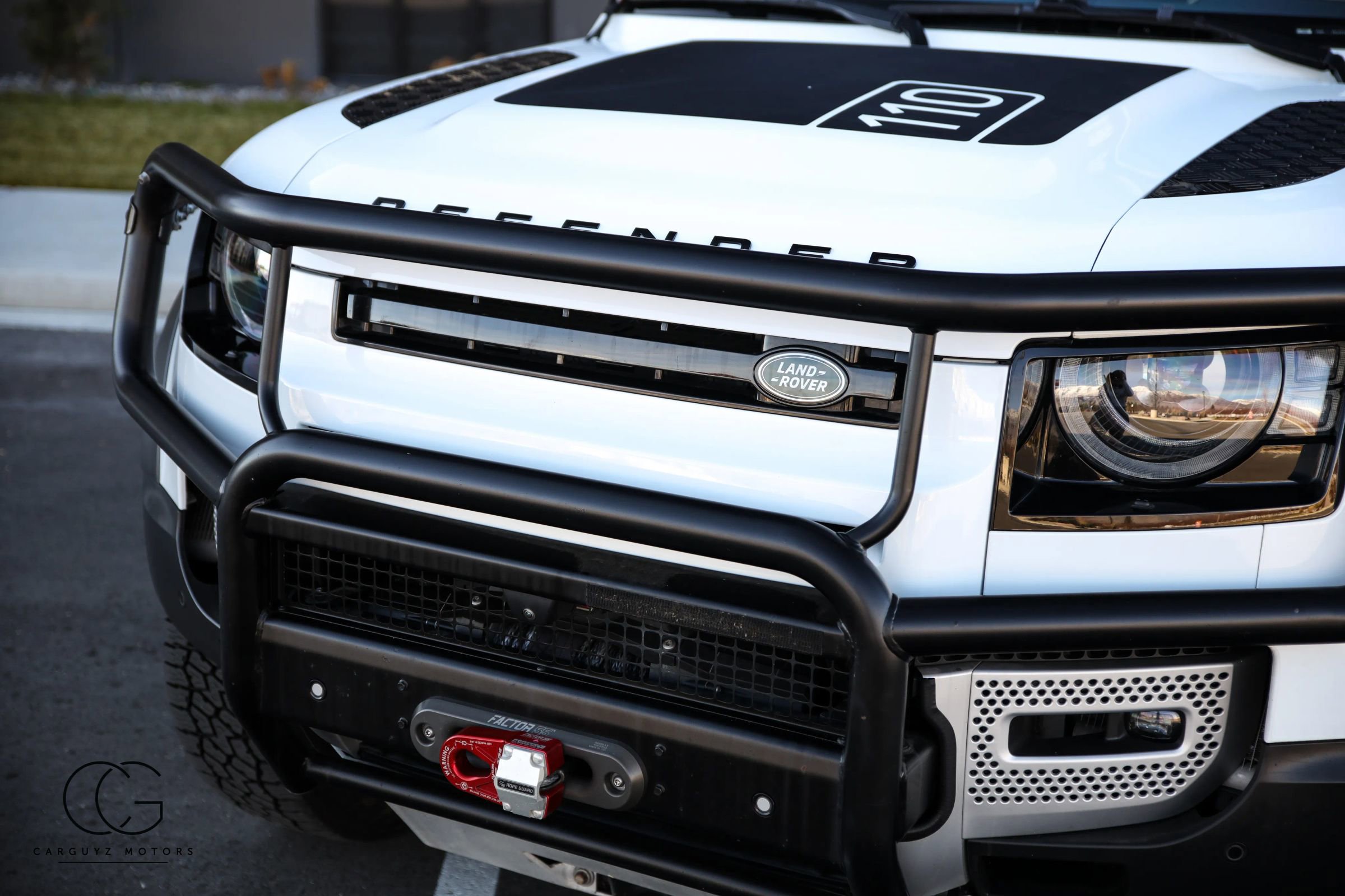 2021 Land Rover Defender 110 SE