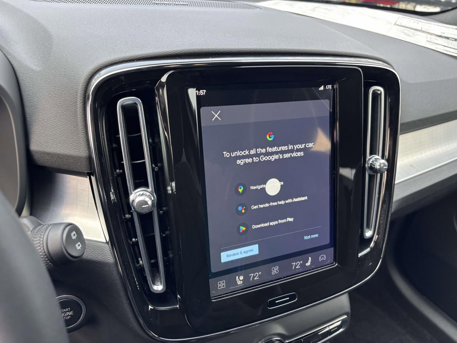 2026 Volvo Xc40 B5 Ultra