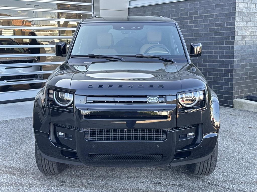 2026 Land Rover Defender 110 X-Dynamic SE