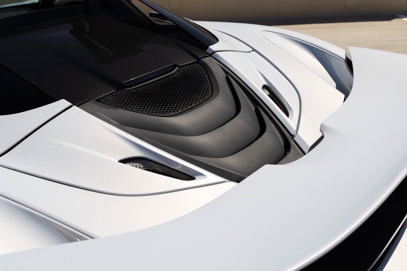 Used 2020 McLaren 720S Spider photo 40