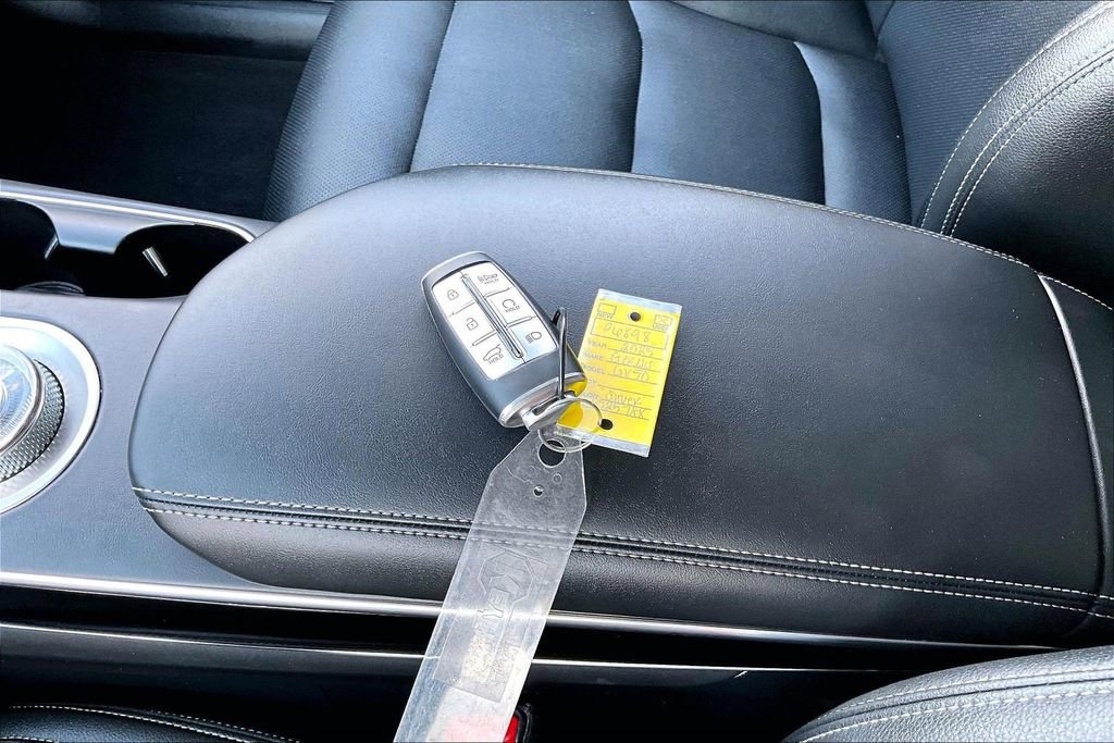 2025 Genesis Gv70 2.5T