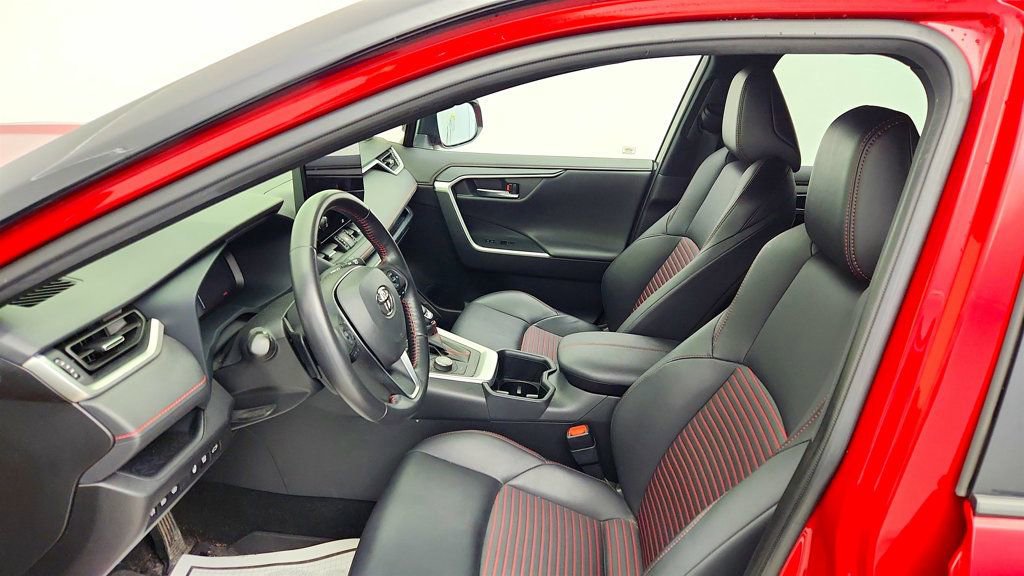 2023 Toyota RAV4 XSE