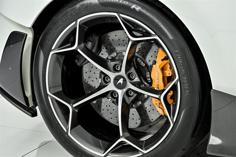 Used 2019 McLaren 600LT photo 26