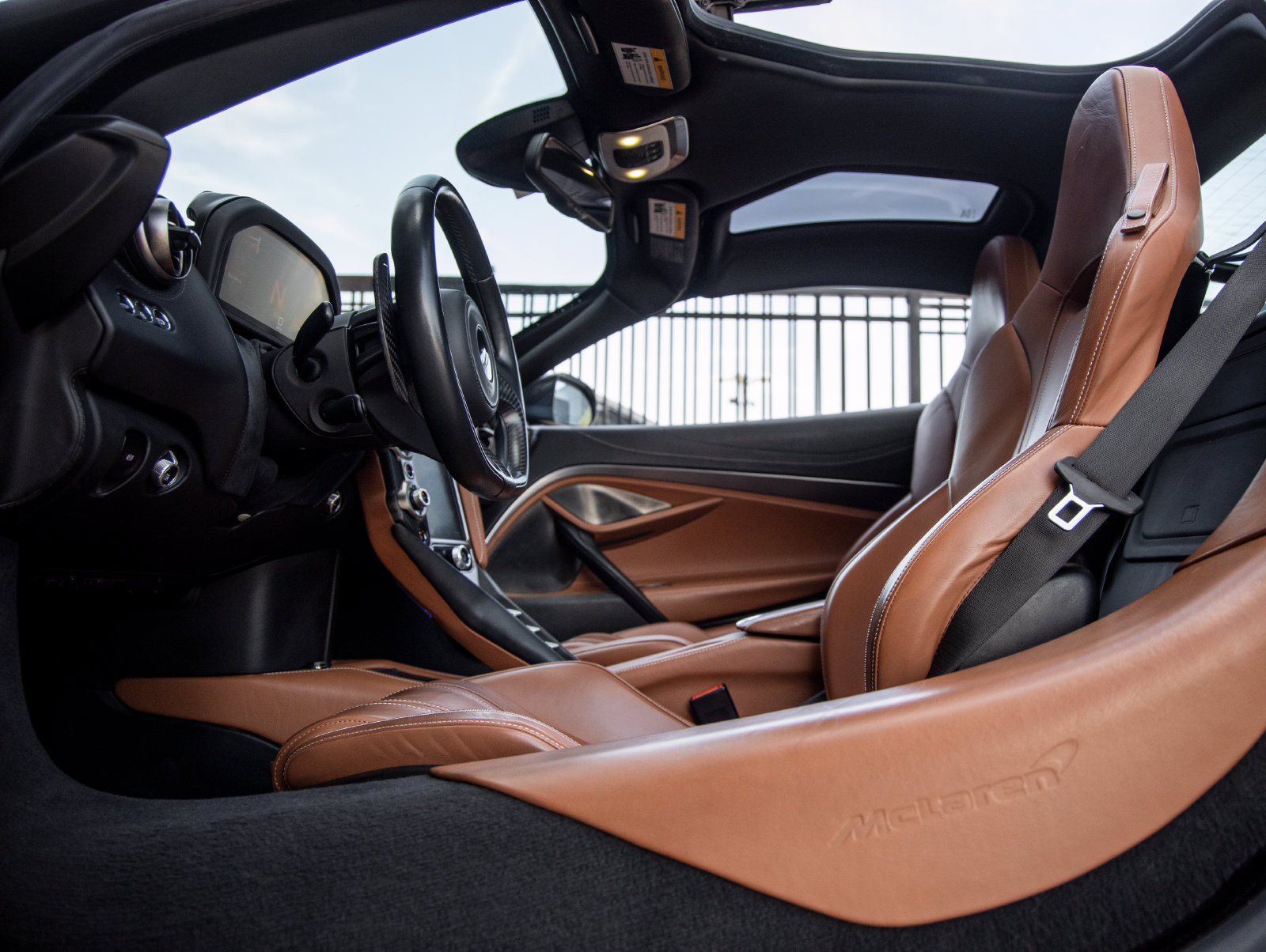 Used 2018 McLaren 720S photo 25