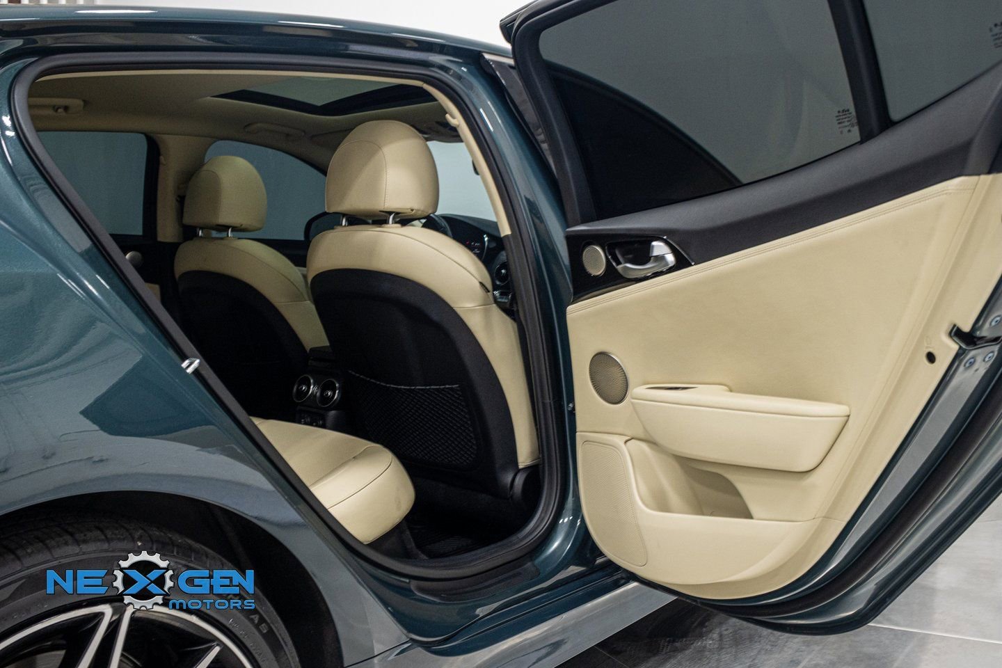 2023 Kia Stinger GT-Line