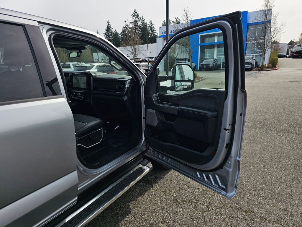 2024 Ford F350 Lariat