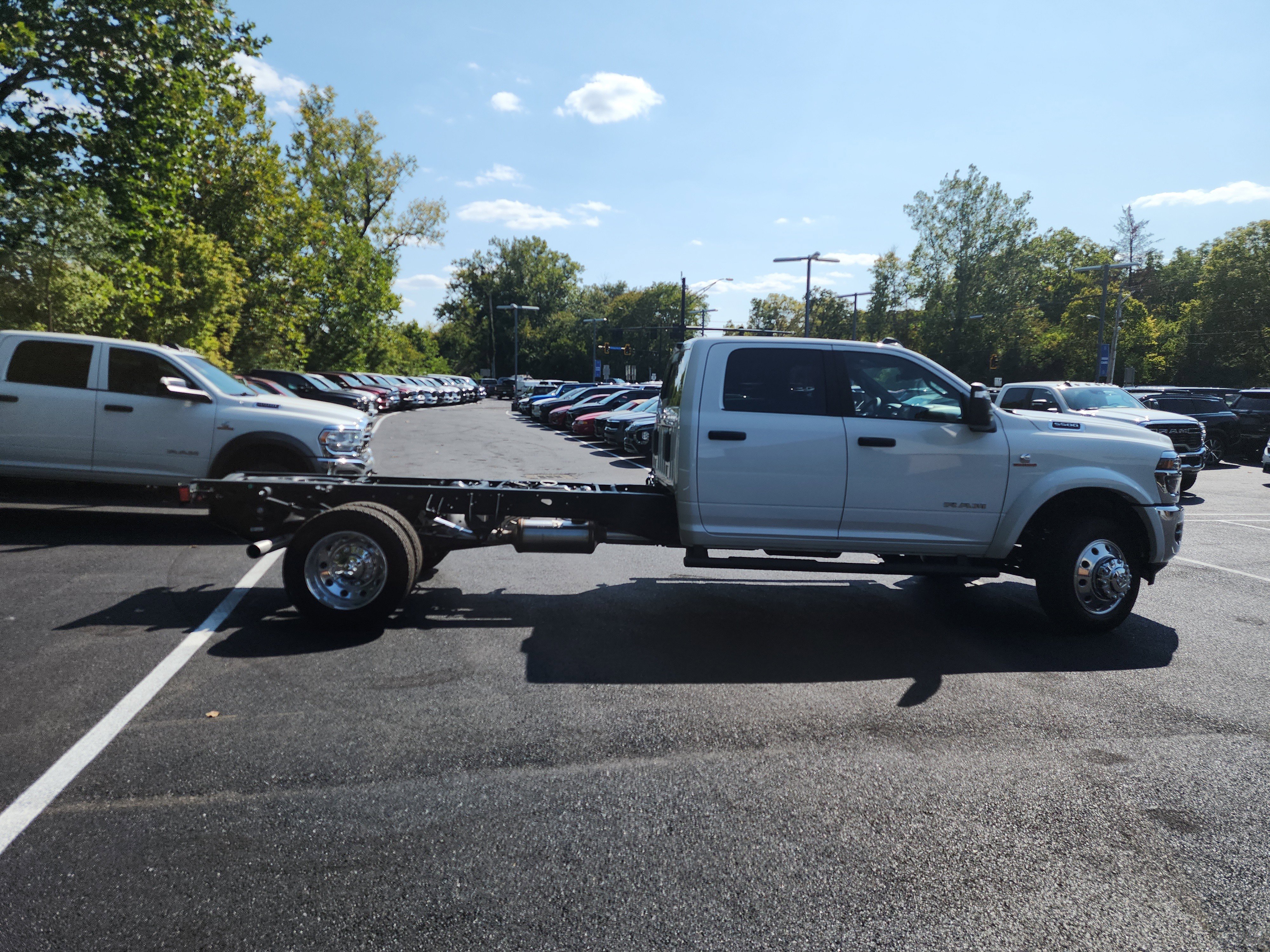 2026 RAM 5500 4x4 Crew Cab