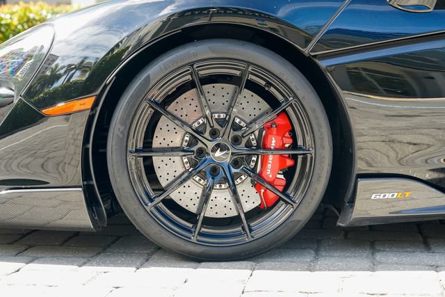 Used 2019 McLaren 600LT photo 14