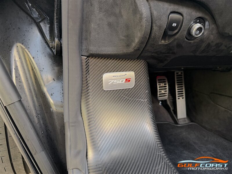 Used 2024 McLaren 750S Spider photo 22