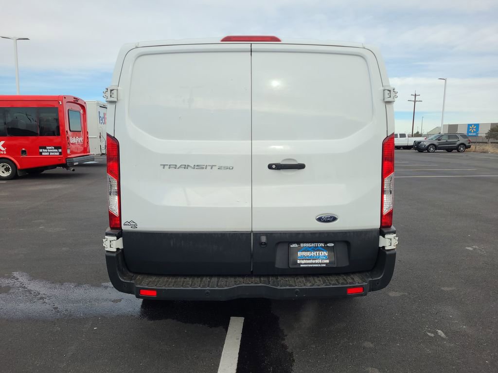 2018 Ford Transit 250 130" Low Roof