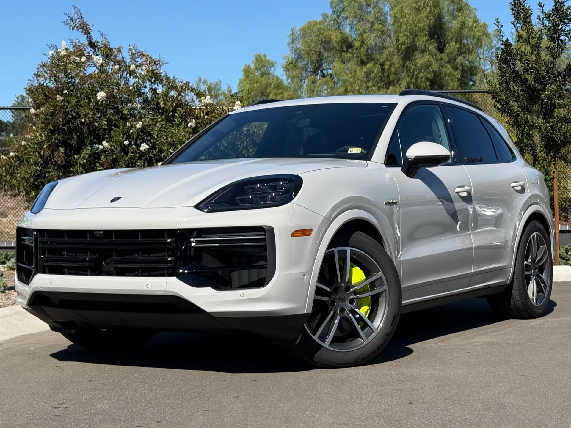 New 2025 Porsche Cayenne Turbo