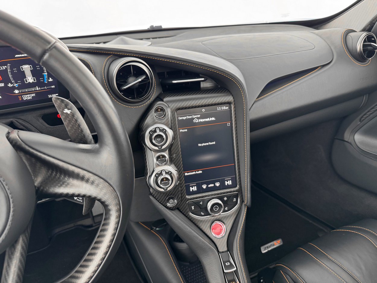Used 2022 McLaren 765LT photo 21