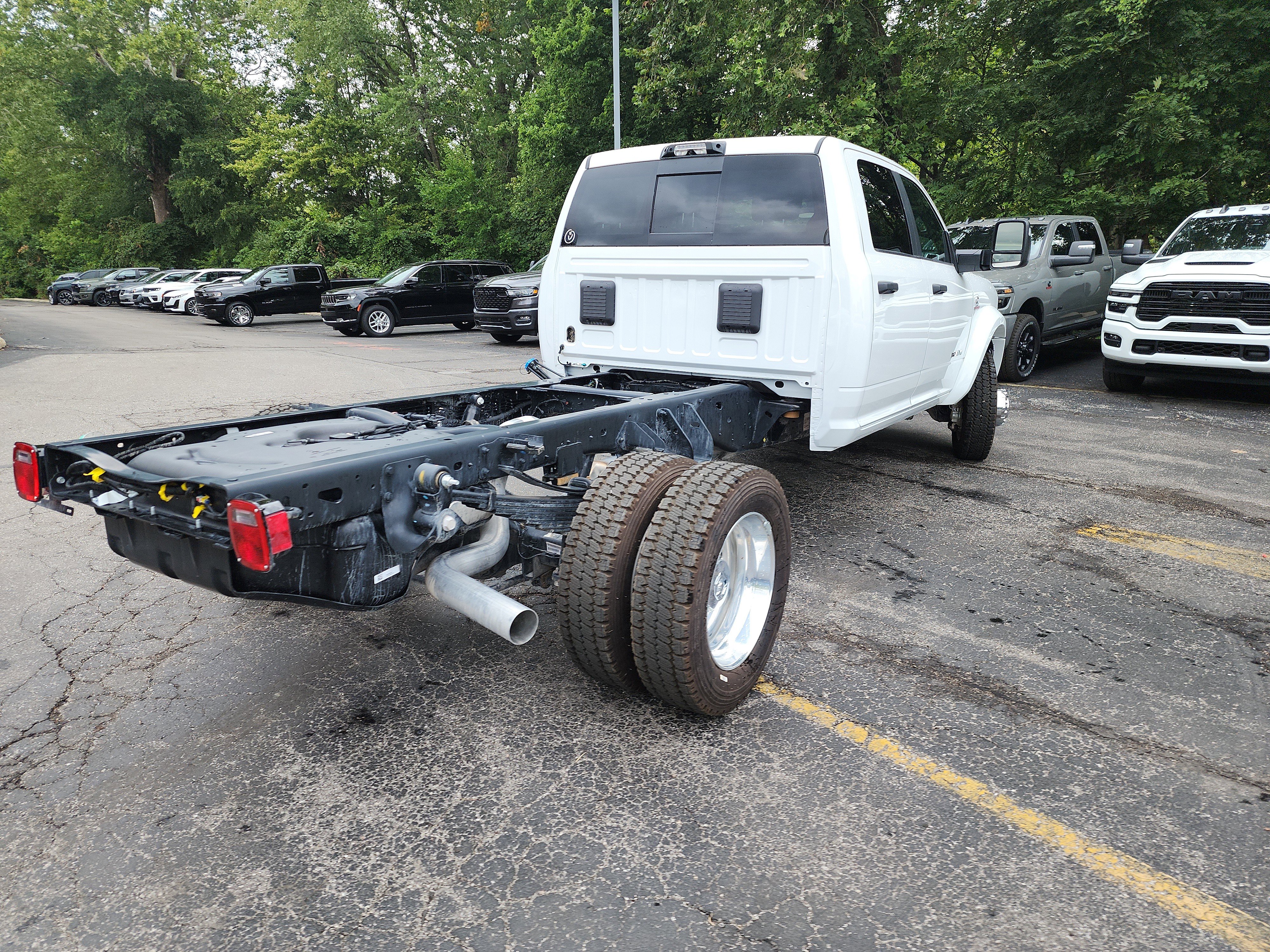 2026 RAM 5500 4x4 Crew Cab