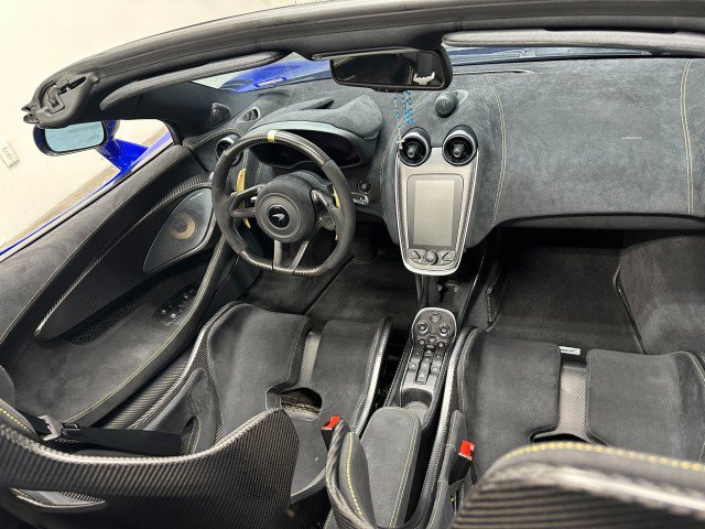 Used 2020 McLaren 600LT Spider photo 28