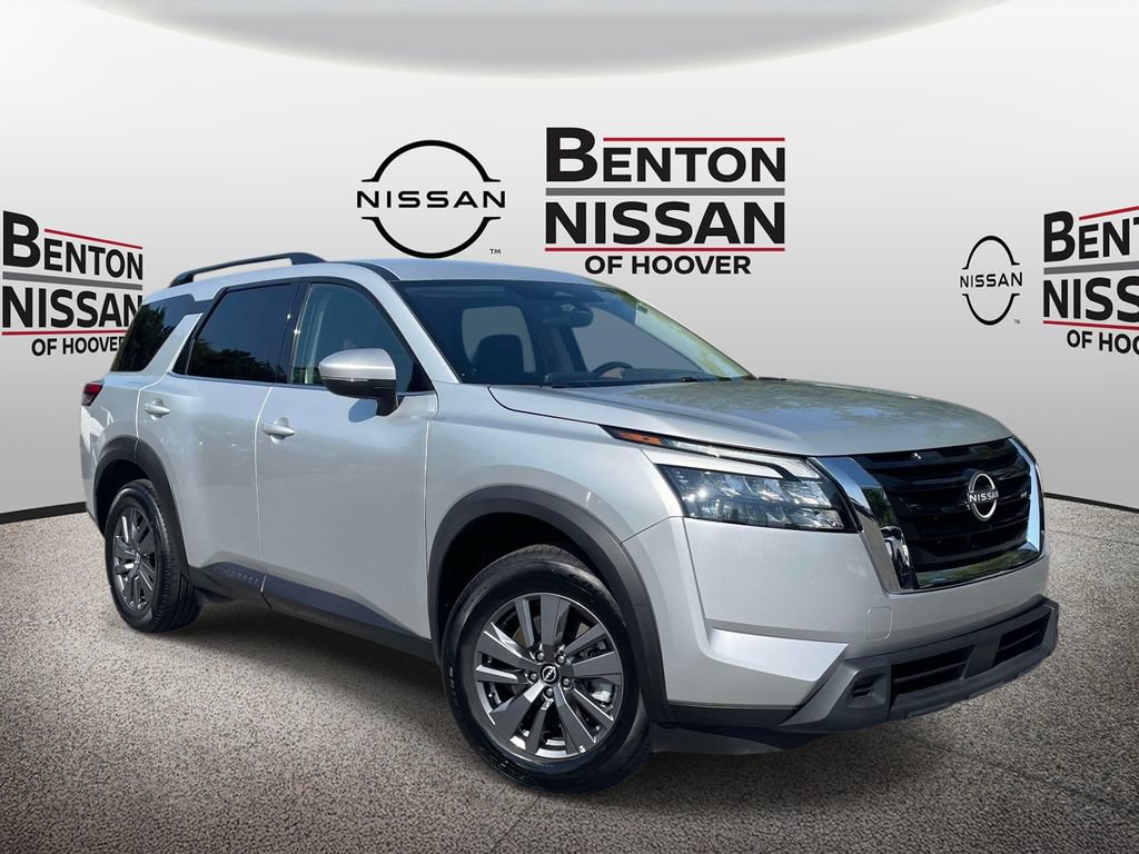 Used 2025 Nissan Pathfinder SV