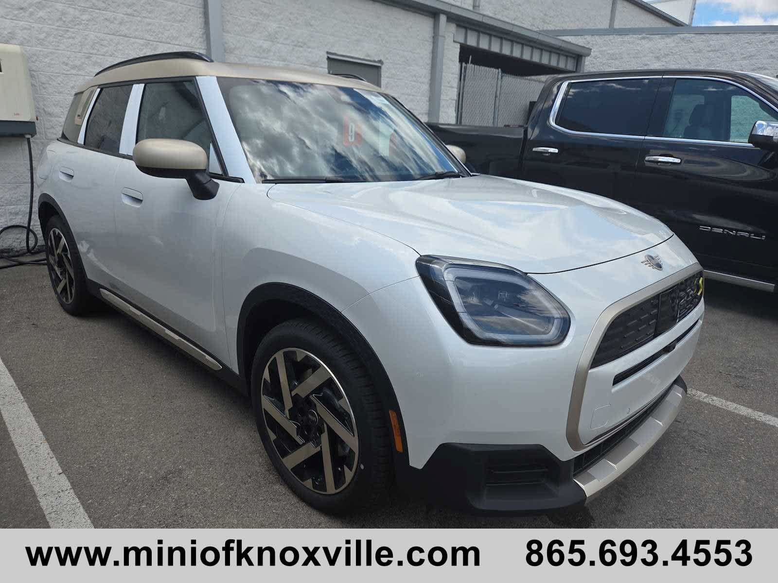 New 2027 MINI Cooper Countryman SE w/ Comfort Package Max