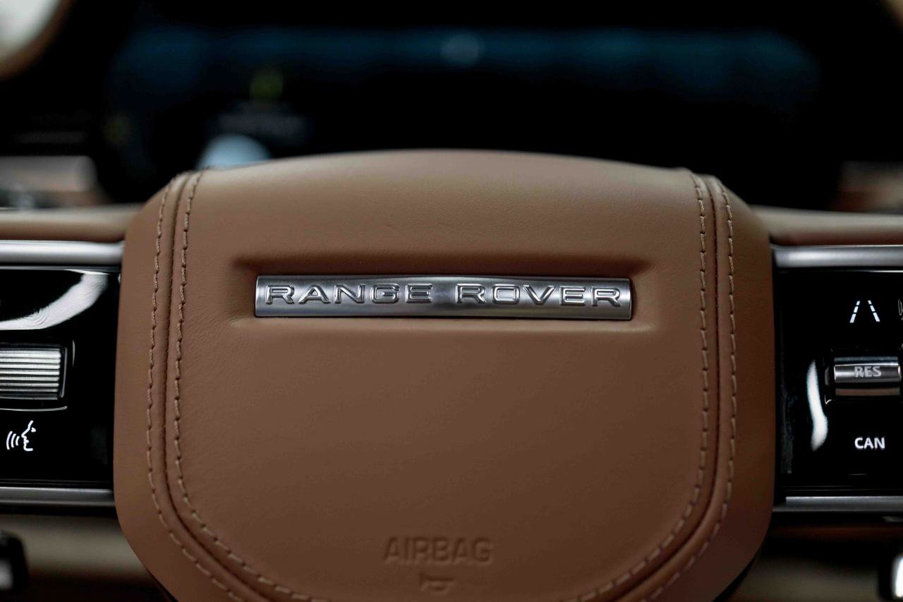 2024 Land Rover Range Rover SV