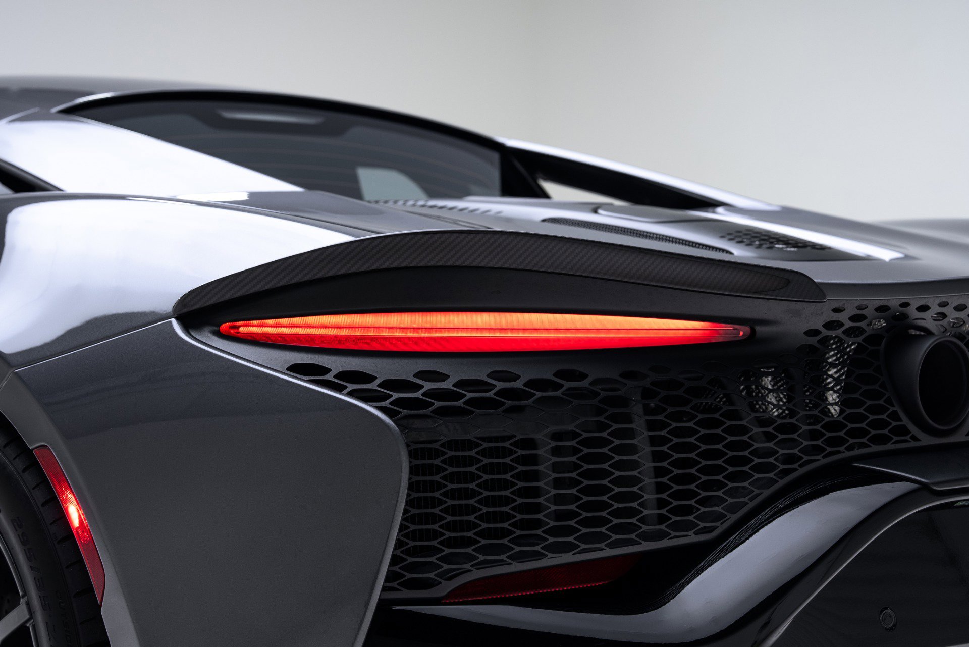 2023 McLaren Artura