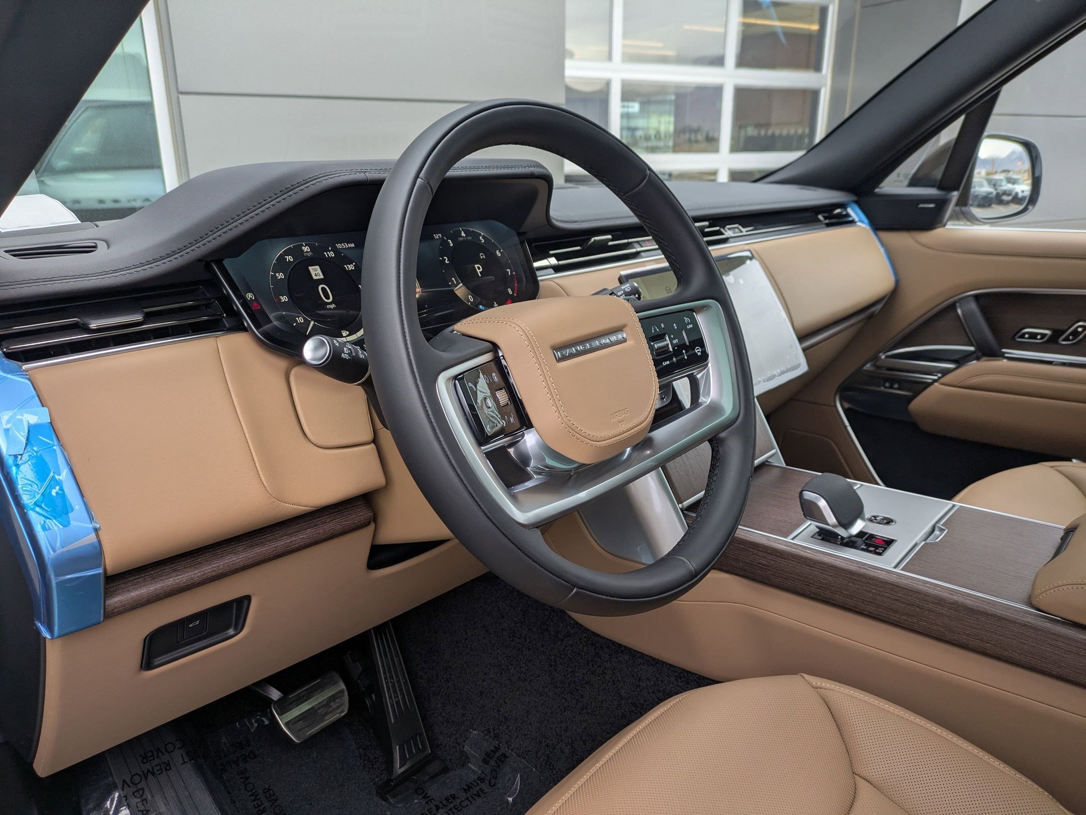 2025 Land Rover Range Rover Long Wheelbase SE