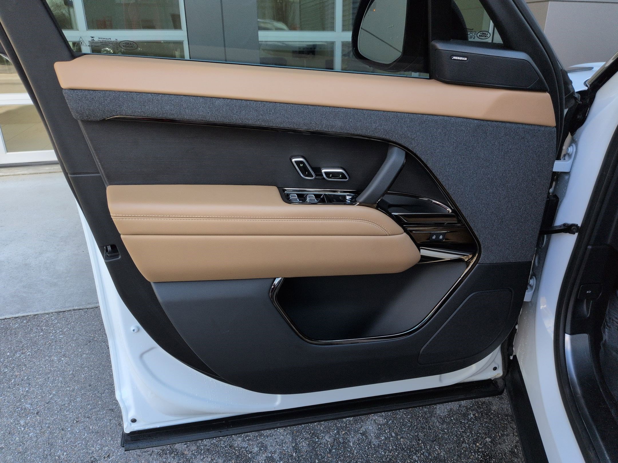 2024 Land Rover Range Rover Sport SE