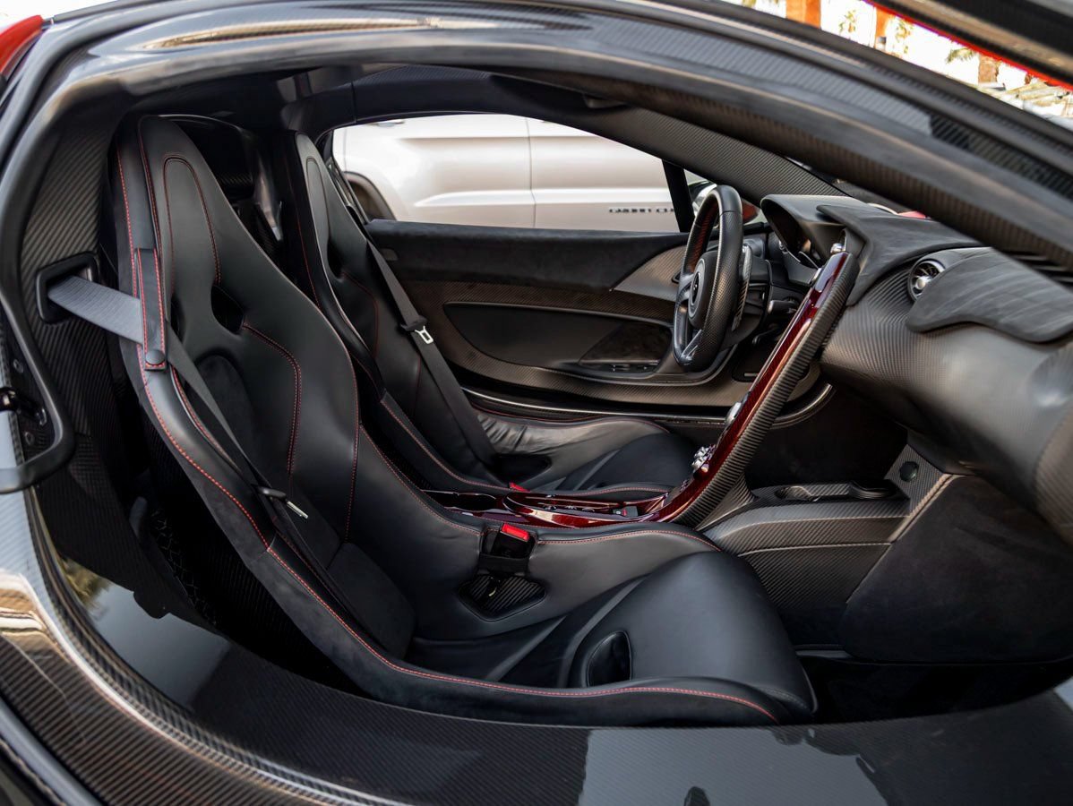 Used 2015 McLaren P1 photo 22