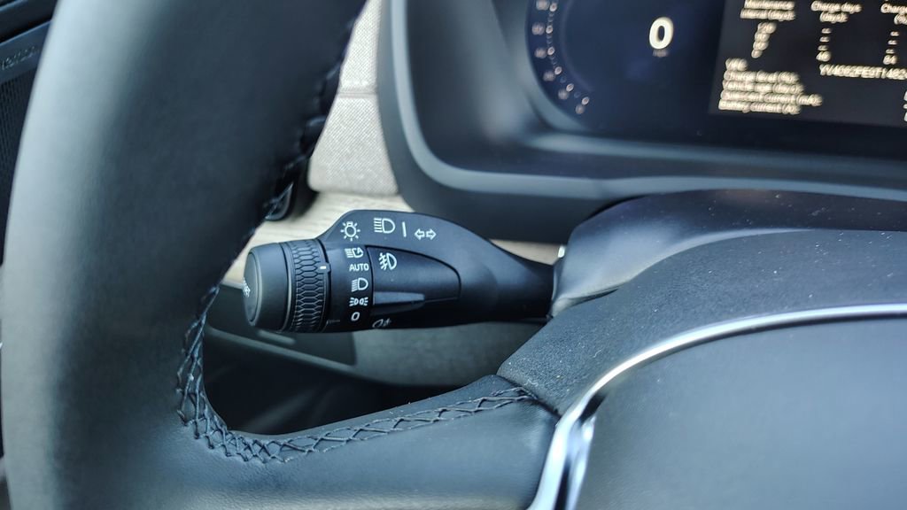 2026 Volvo Xc90 B6 Plus