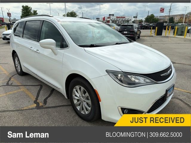 Used 2017 Chrysler Pacifica Touring-L
