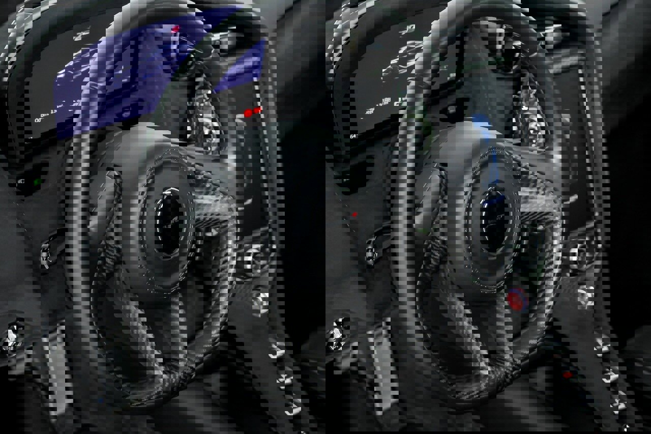 Used 2018 McLaren 720S Performance photo 28