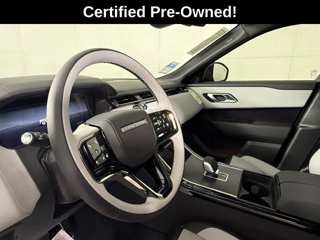 2026 Land Rover Range Rover Velar Dynamic SE