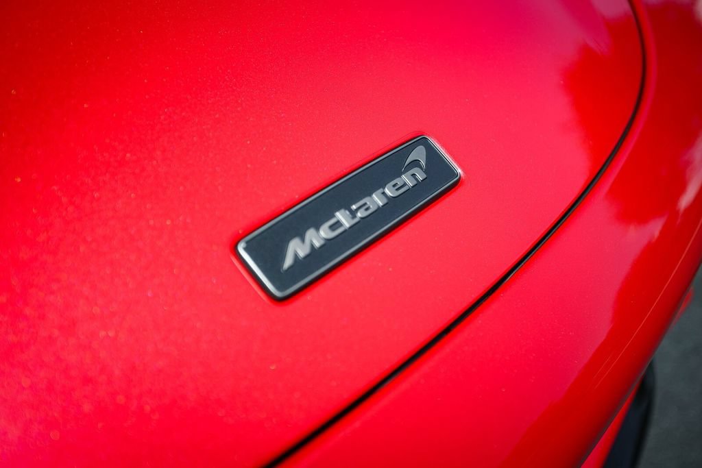 Used 2027 McLaren 750S Spider photo 14