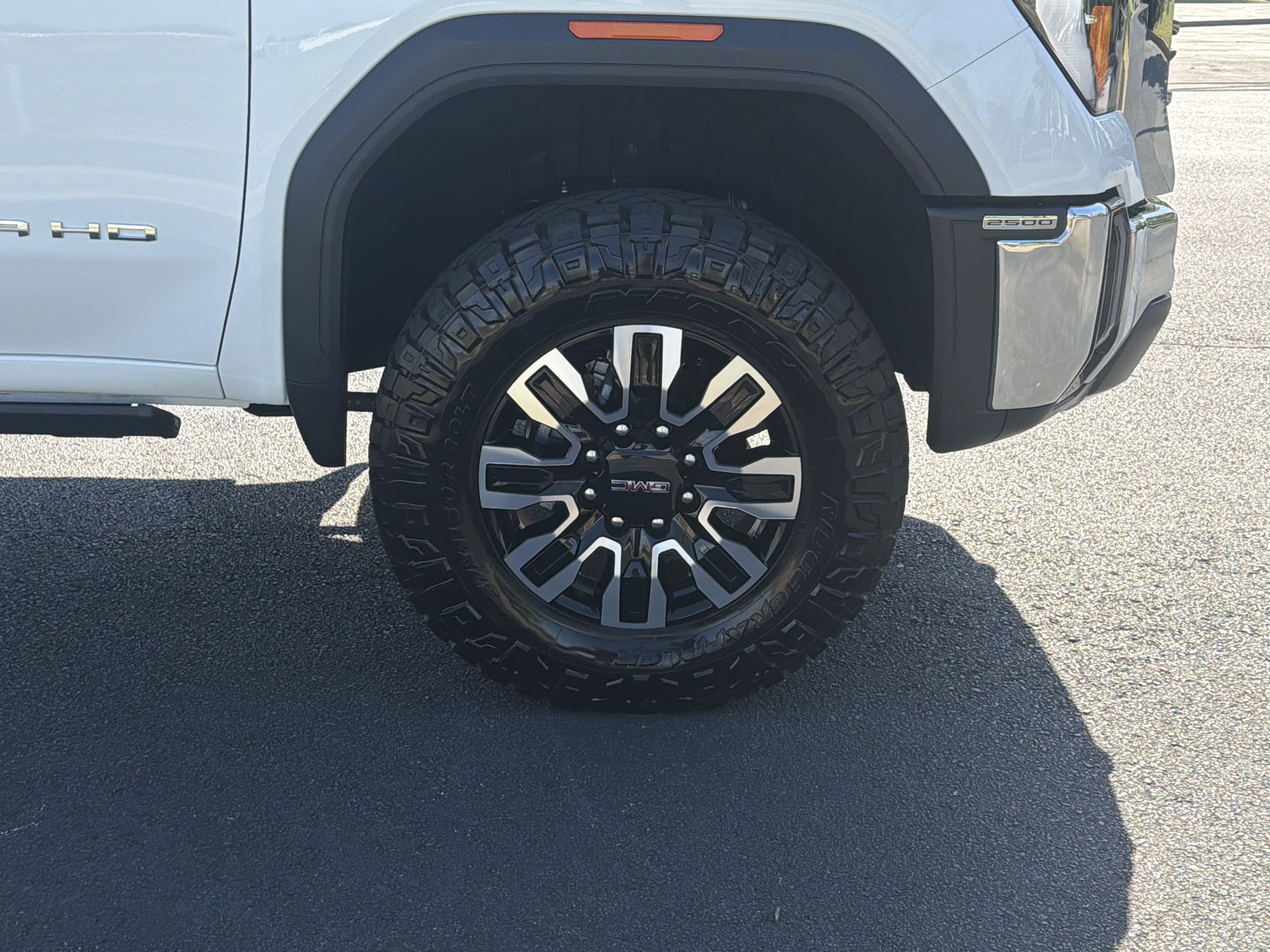 2025 GMC Sierra 2500 SLT