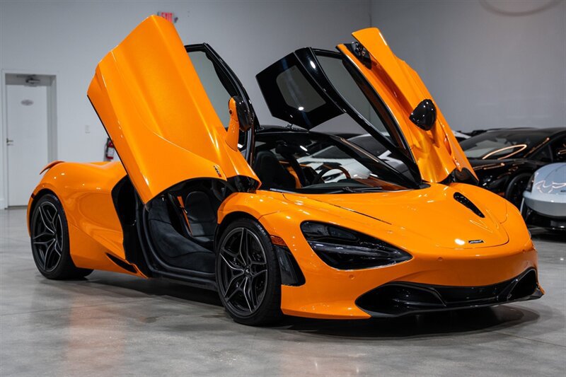 Used 2019 McLaren 720S Performance photo 16