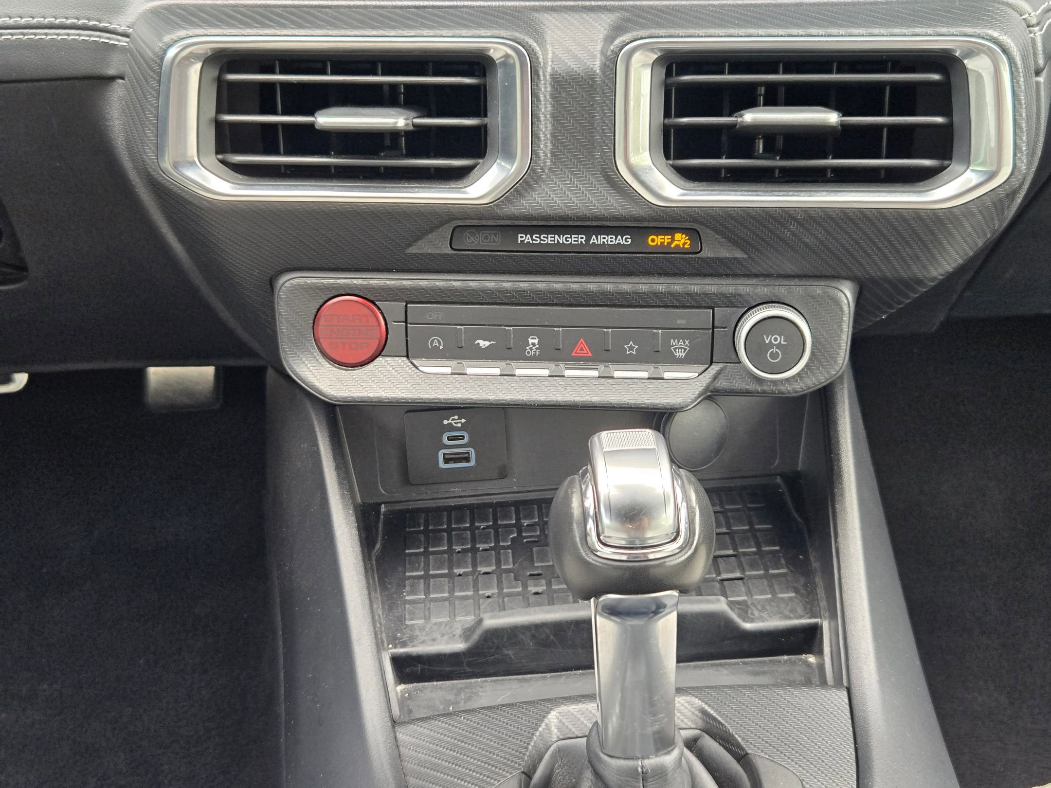 2024 Ford Mustang Premium