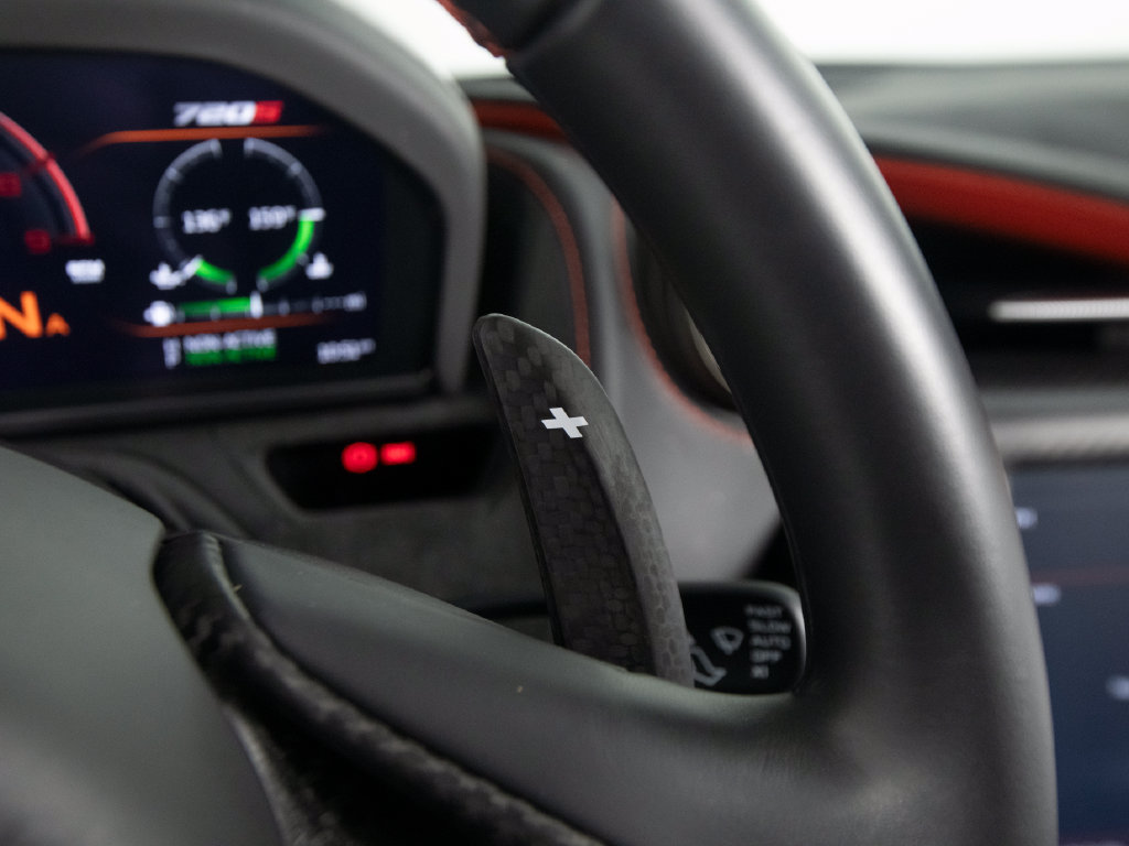 Used 2020 McLaren 720S Performance photo 16
