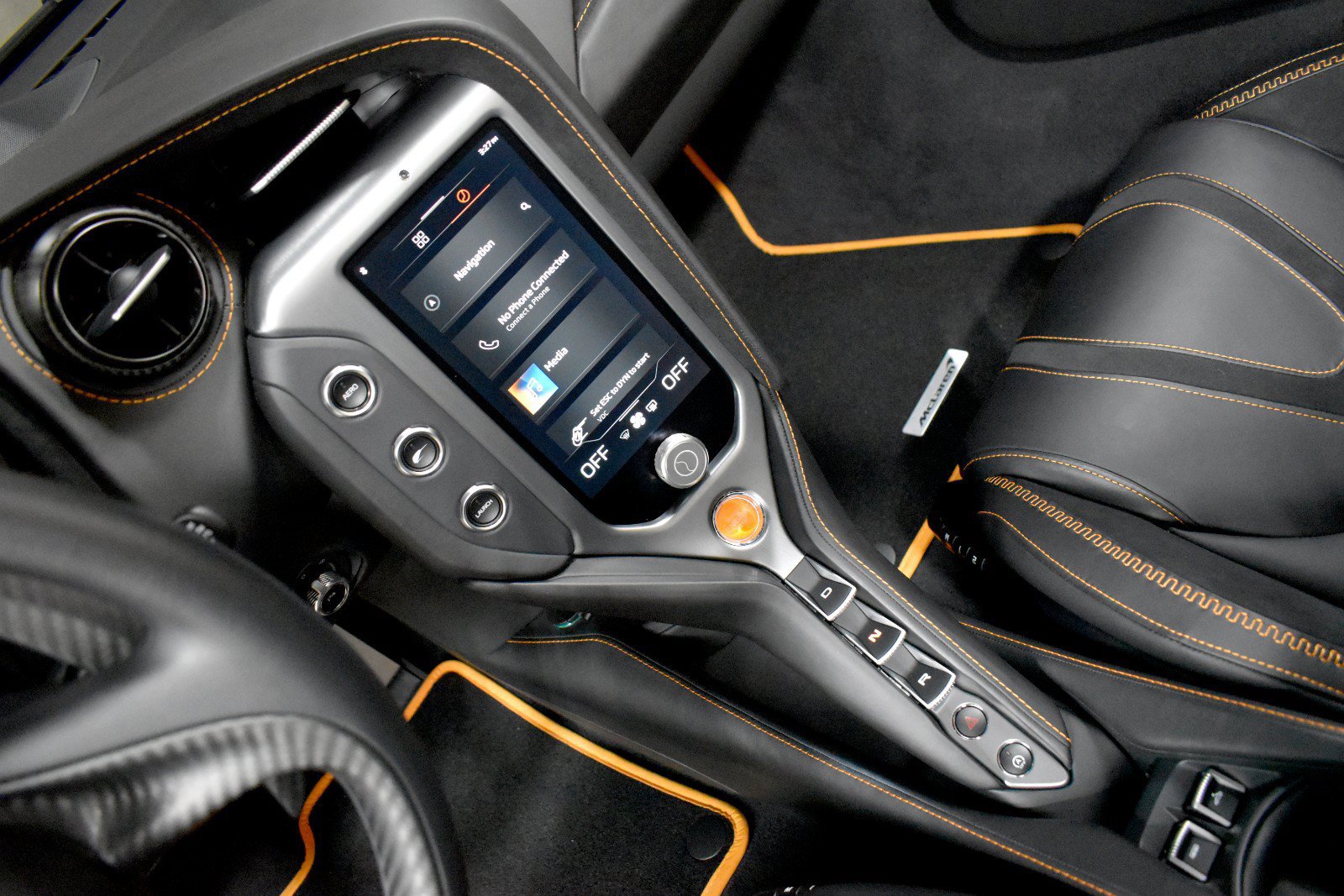 Used 2025 McLaren 750S Spider photo 28