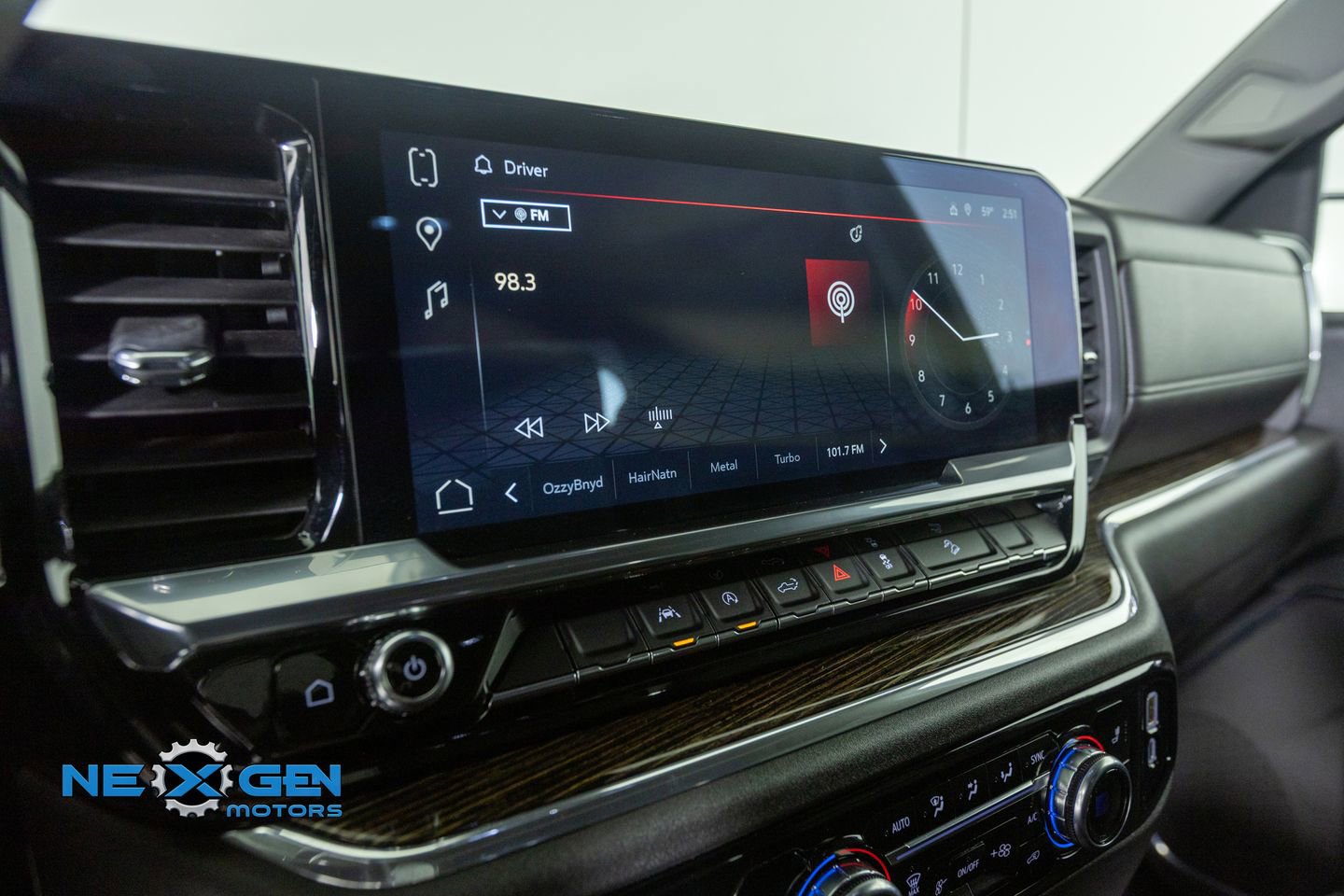 2023 GMC Sierra 1500 SLE