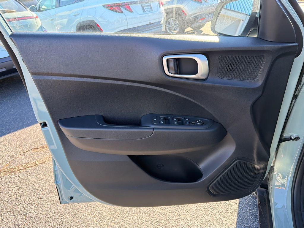 2026 Hyundai Venue SE