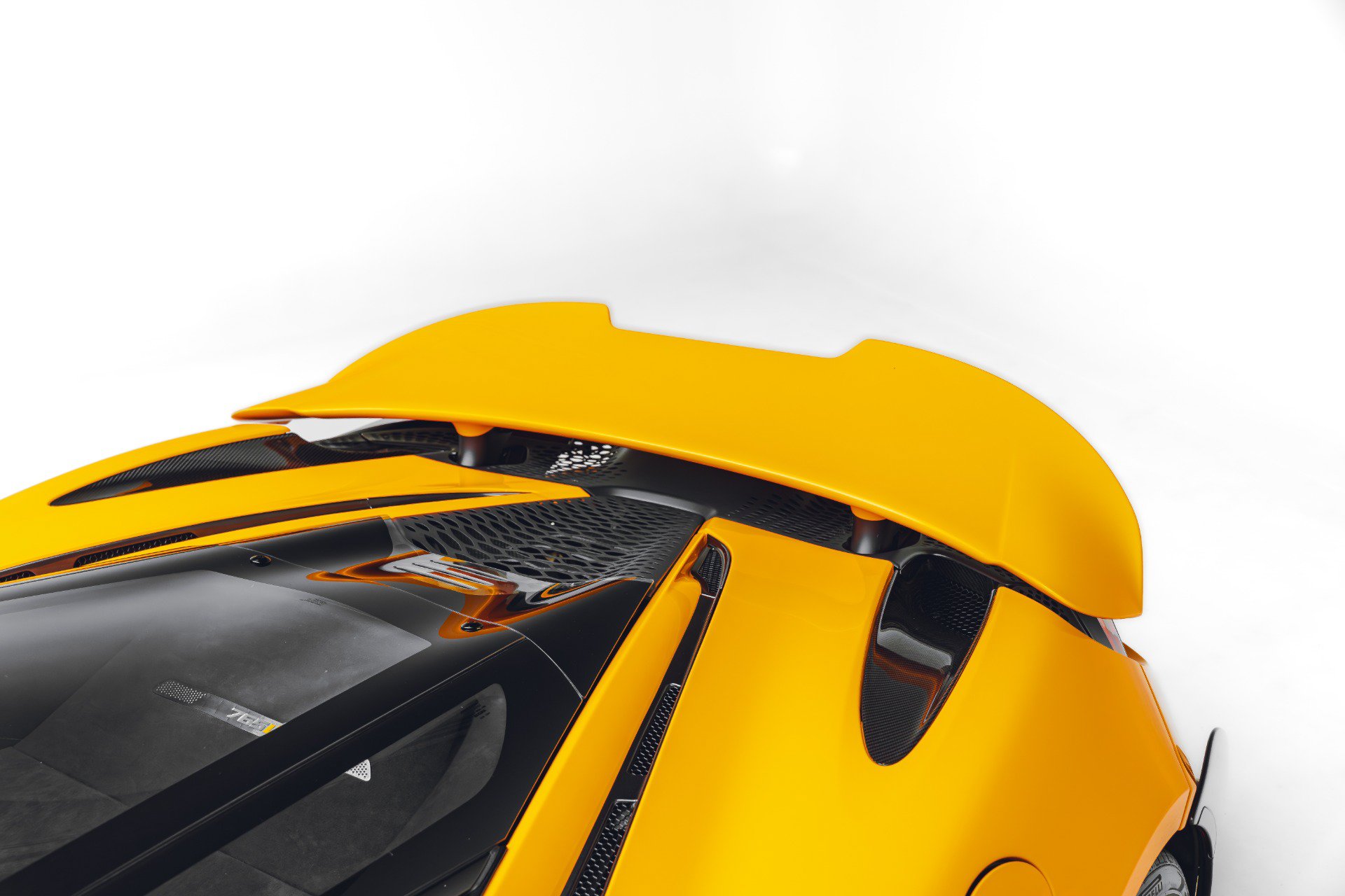 Used 2021 McLaren 765LT photo 30