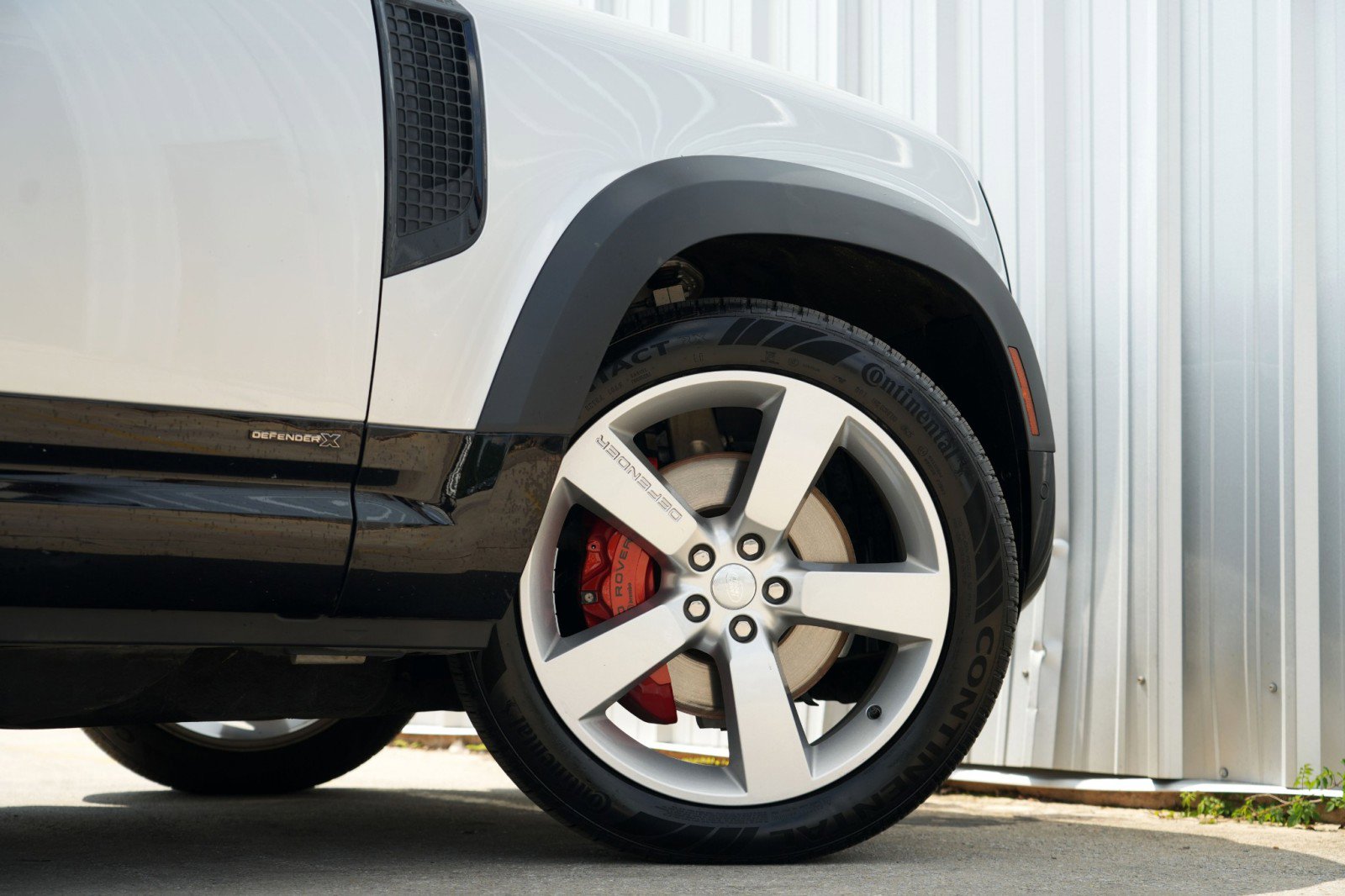 2023 Land Rover Defender 110 X