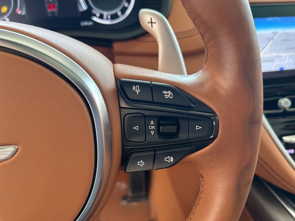 2023 Aston Martin DBX