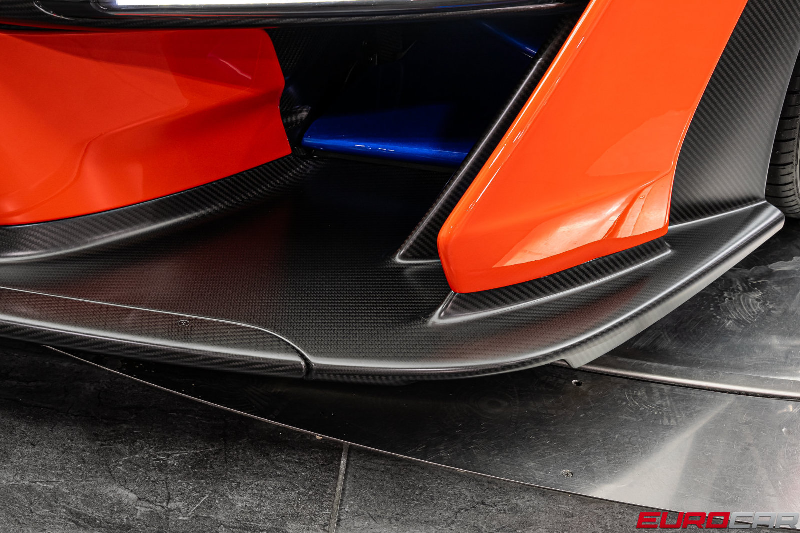 Used 2019 McLaren Senna photo 18